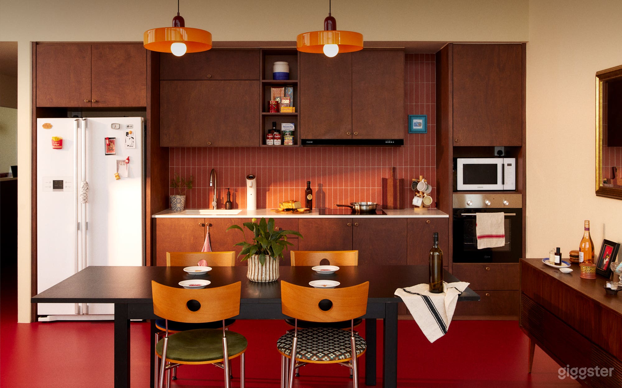 Kitchen Studio with Dining Area & Natural Light Windows Photo 1