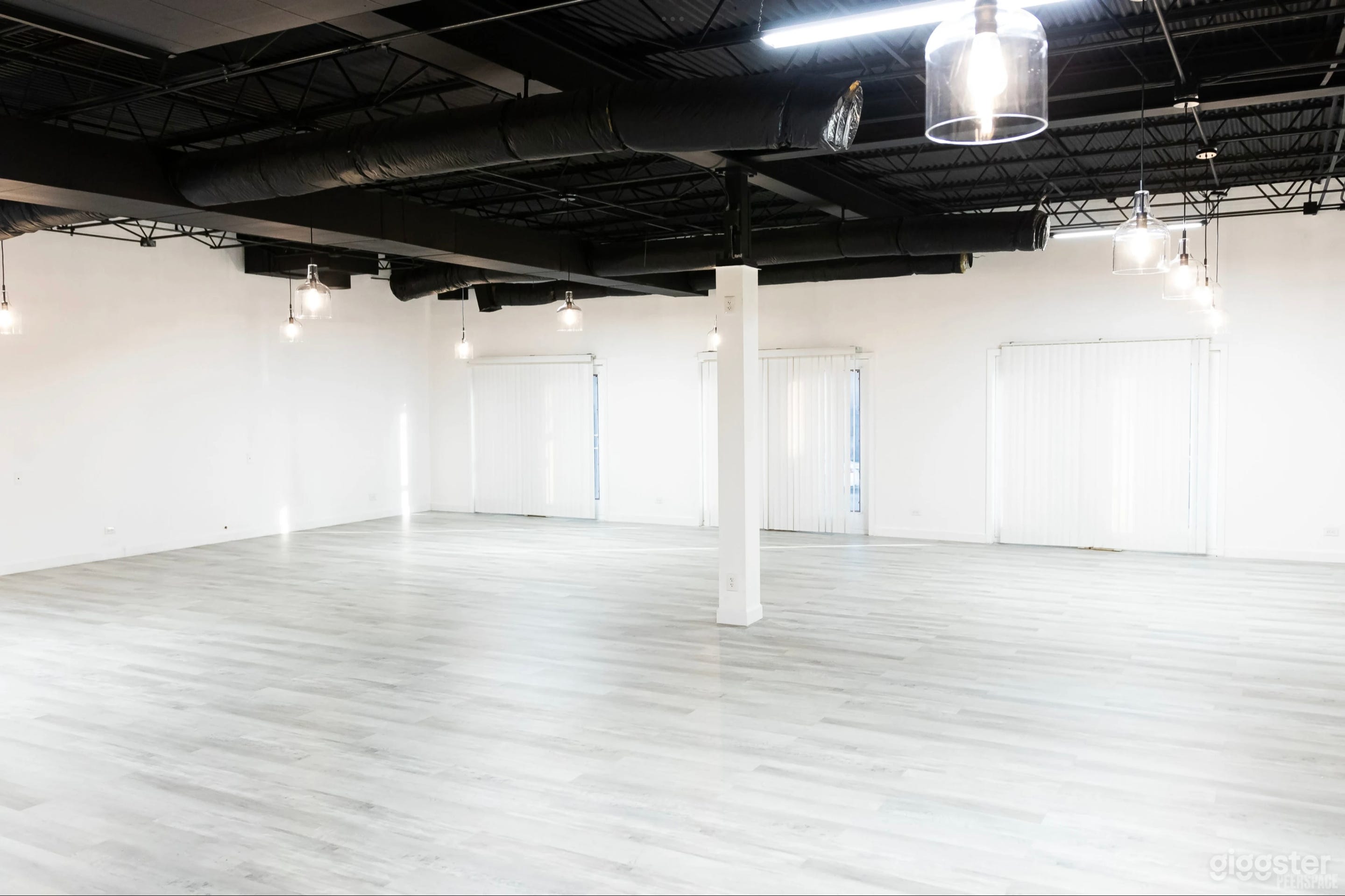 Stylish Event Space for Parties &amp; Celebrations Photo 3