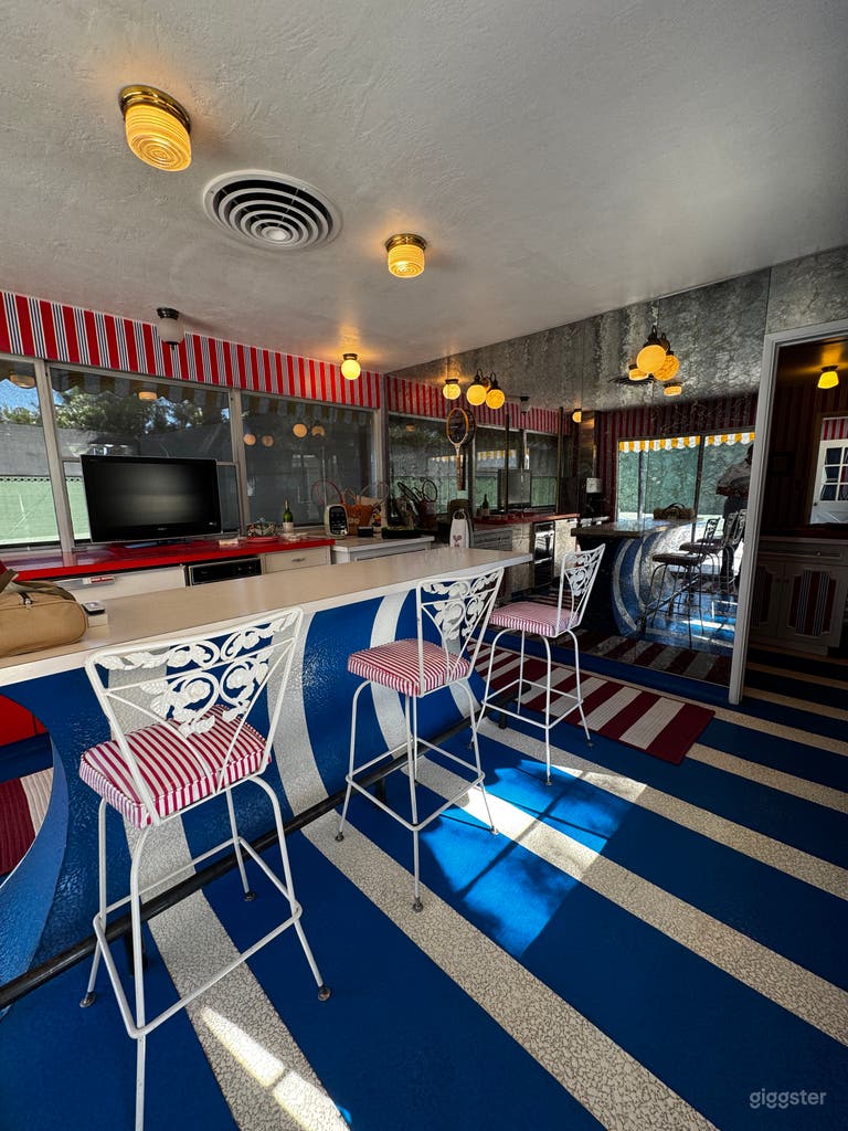  Historic Vegas Mansion, Estate & Grounds 