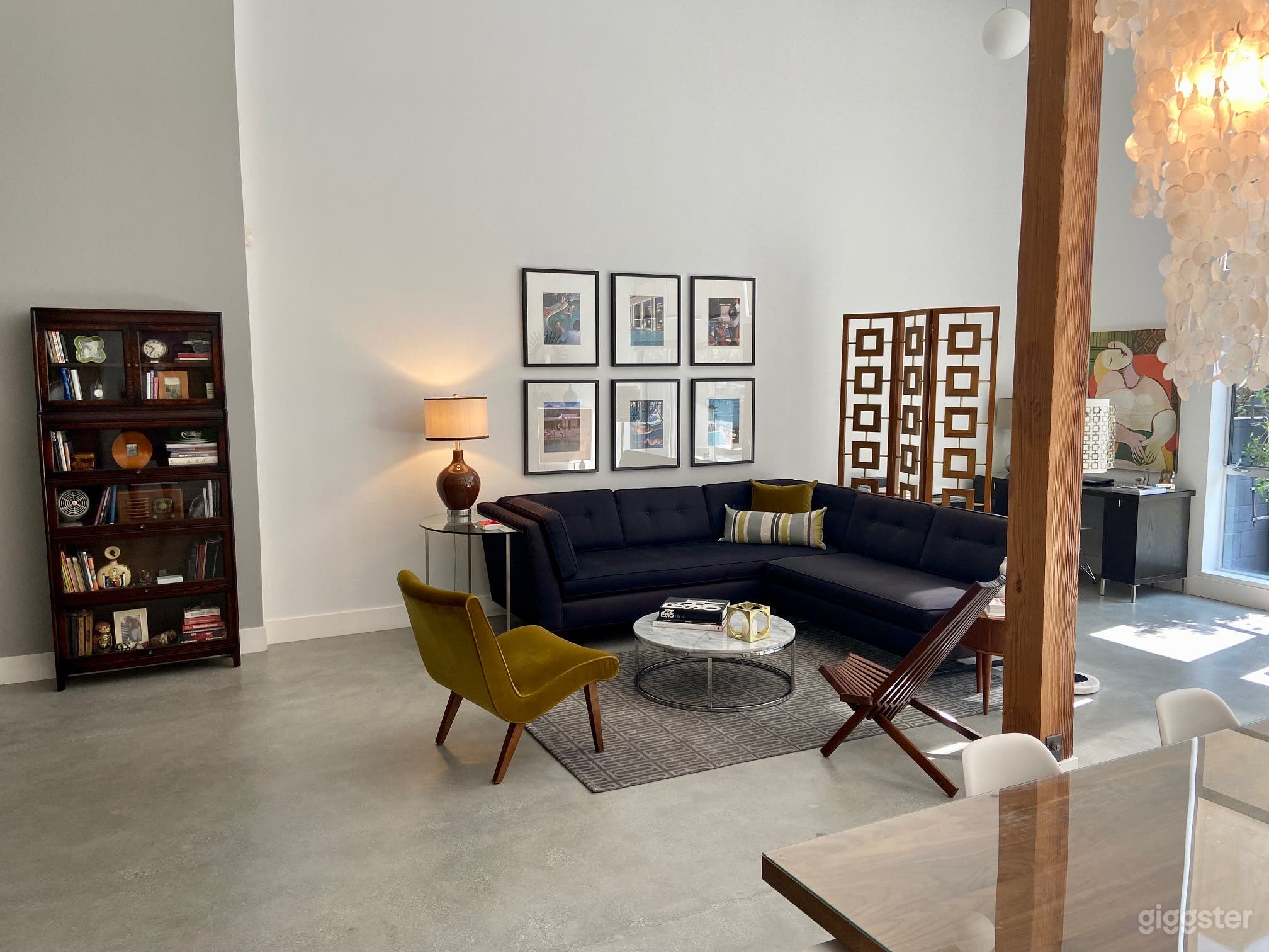 Mid-Century Modern Loft ~ Marina Arts District Photo 2