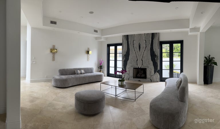  Brentwood Luxury Villa 