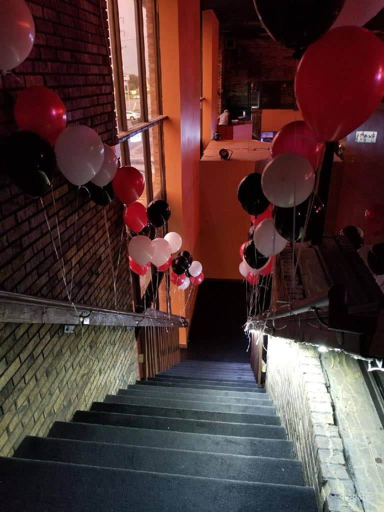  Bar y Lugar para Eventos en Segundo Nivel 