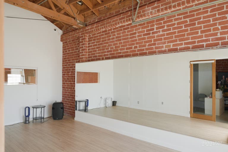  Premier Dance Studio in Culver City with Skylights 