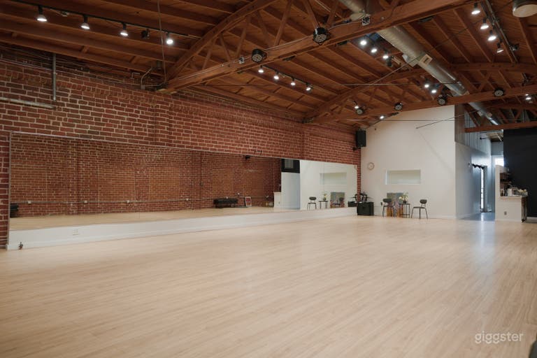  Premier Dance Studio in Culver City with Skylights 