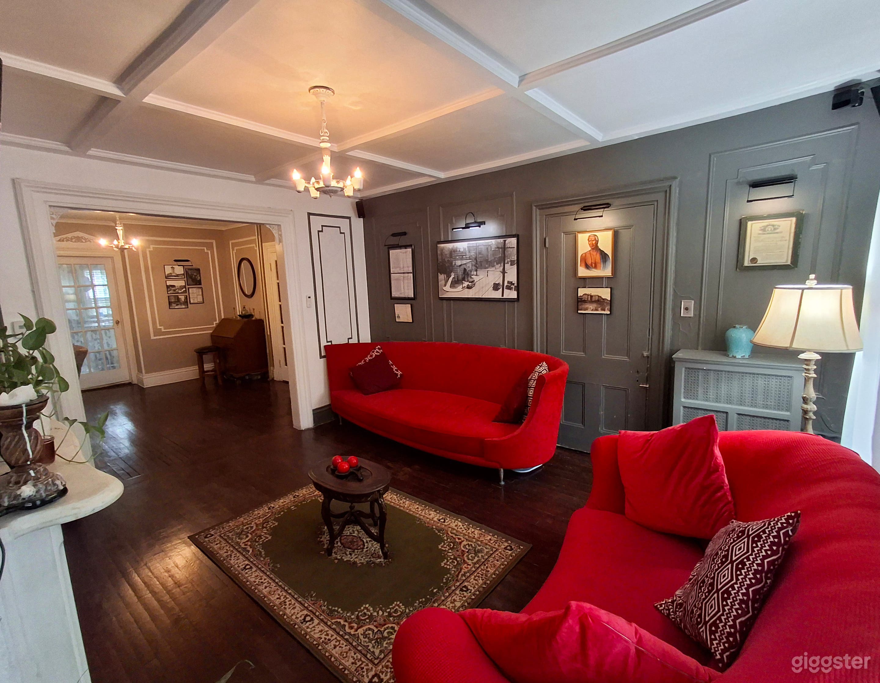 Historic restored American colonial style, circa 1927 Photo 1