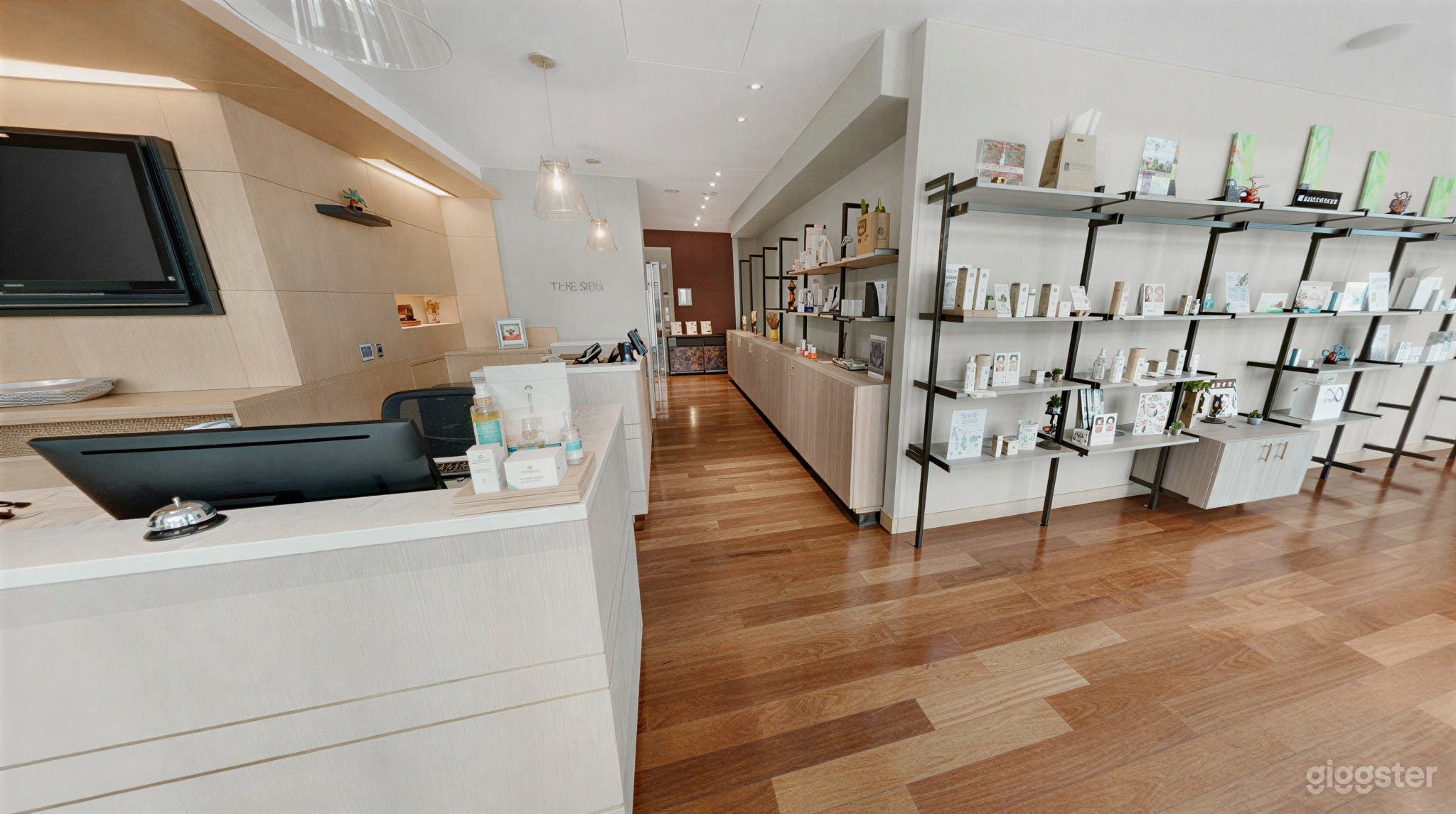 Classy Spa in the Heart of Dallas Photo 4