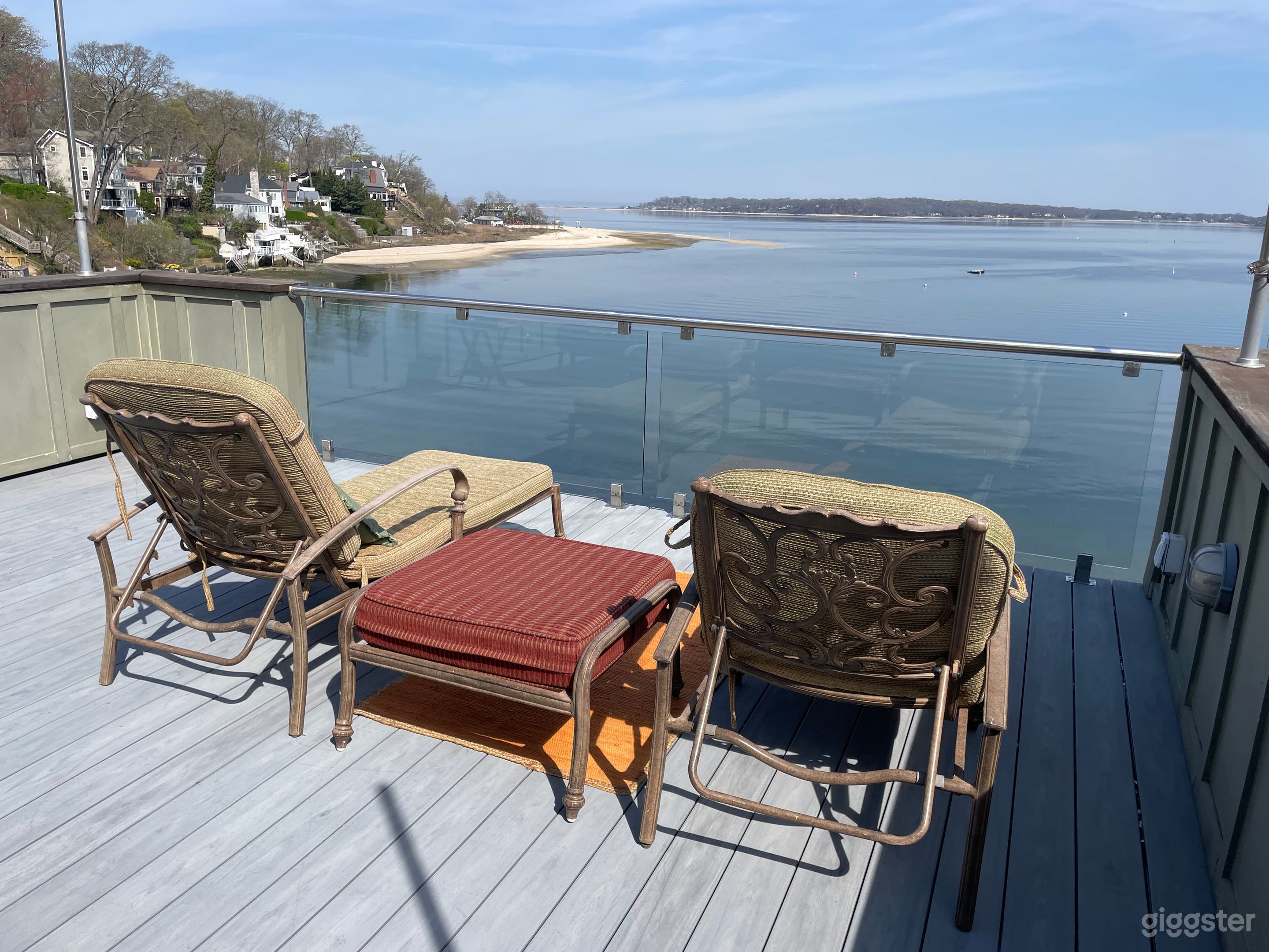 Yoga/ sun deck on roof. 