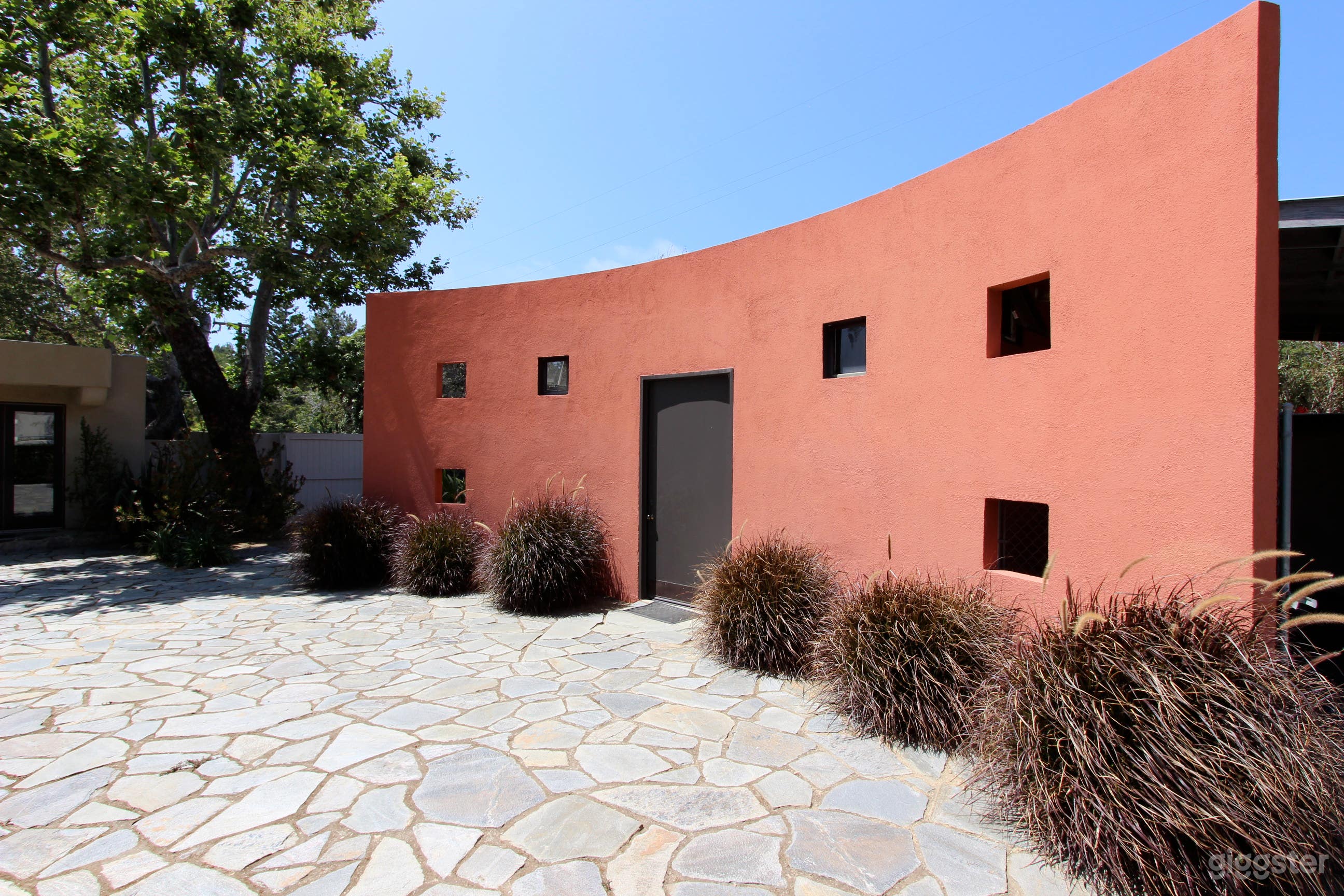 Supreme Adobe  Photo 1