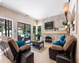  Serene Estate with Huge Secluded Backyard and Pool 