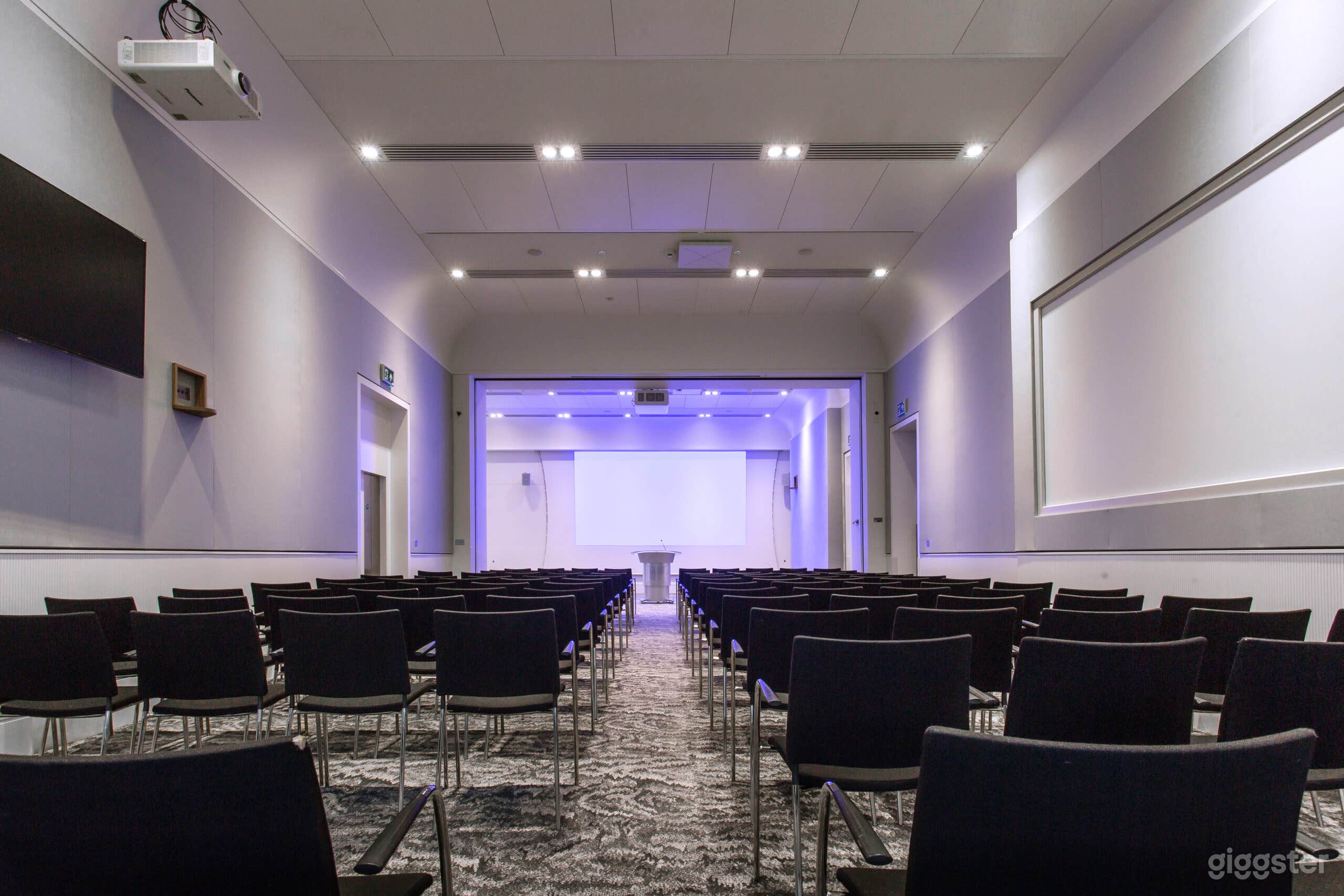 Al Qasimi Room Photo 1