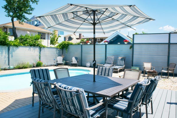 Home With Perfect Backyard Photo 2