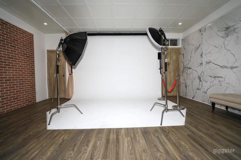  Main Floor Cyclorama 