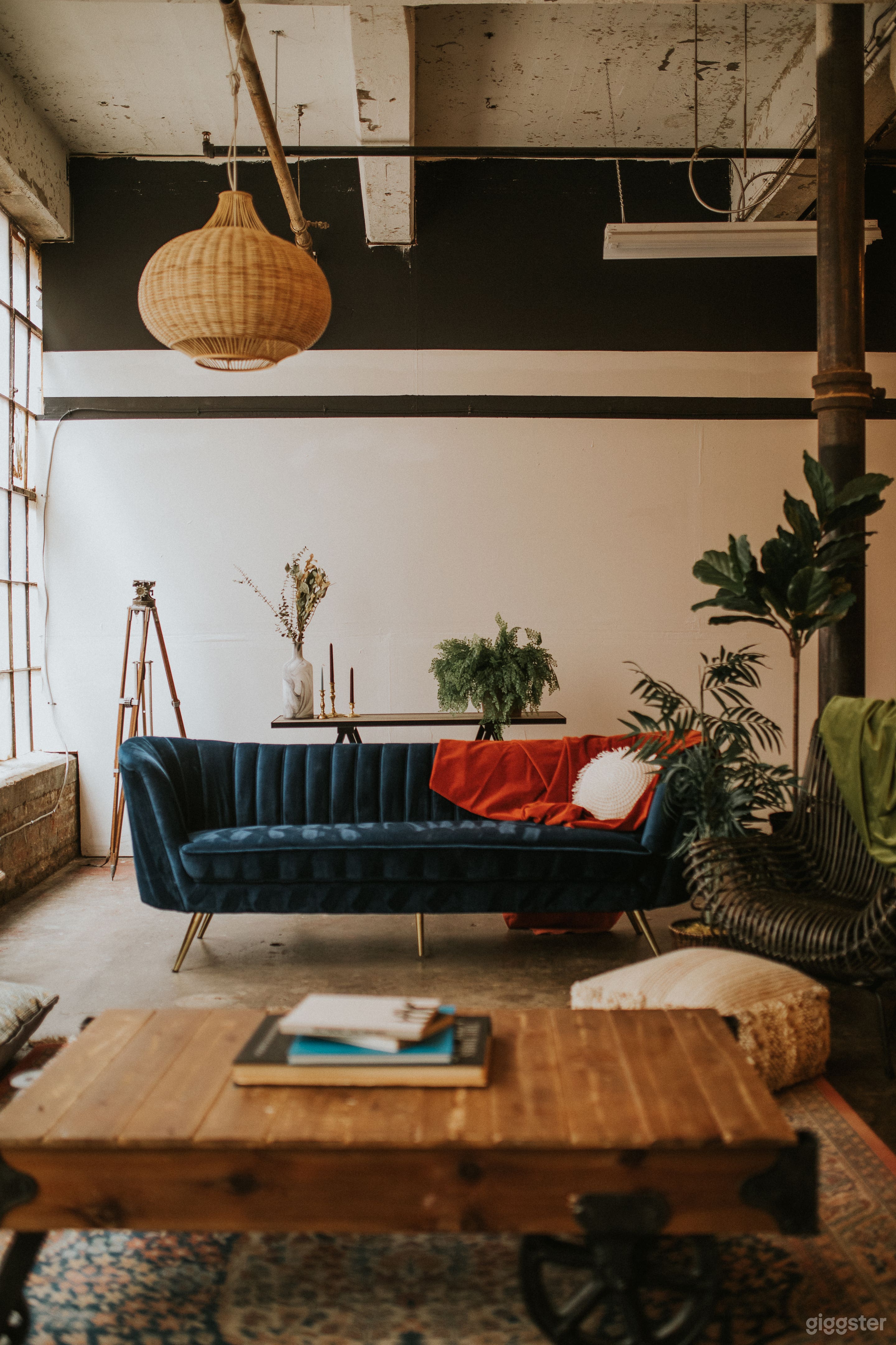 Chic Urban Warehouse Studio Space Photo 4