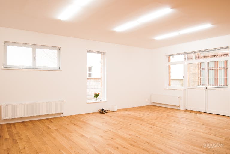  Stilvolles, minimalistisches Workshopraum in MitteTiergarten 