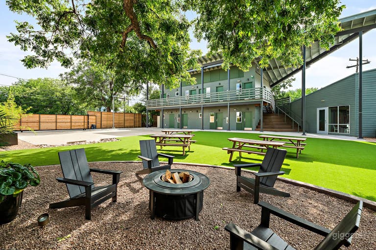  Modern East Austin Courtyard Event Space 