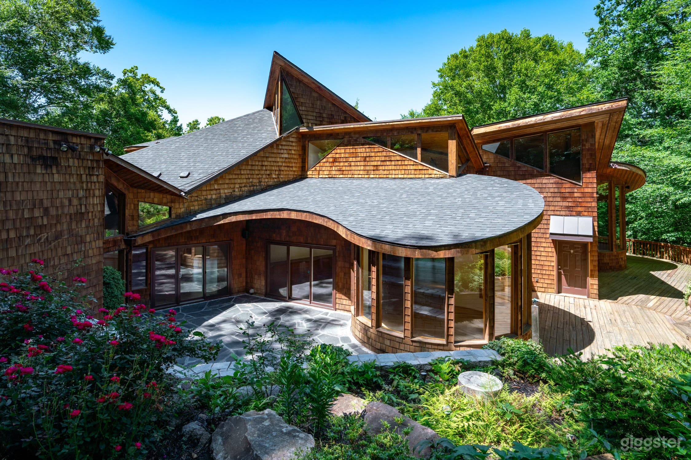 Luxury 8200 sqft Architectural Mansion Photo 2