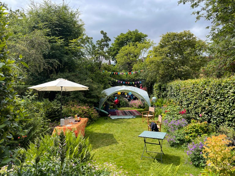  Stylish Victorian 5 bed Home With Large Garden 