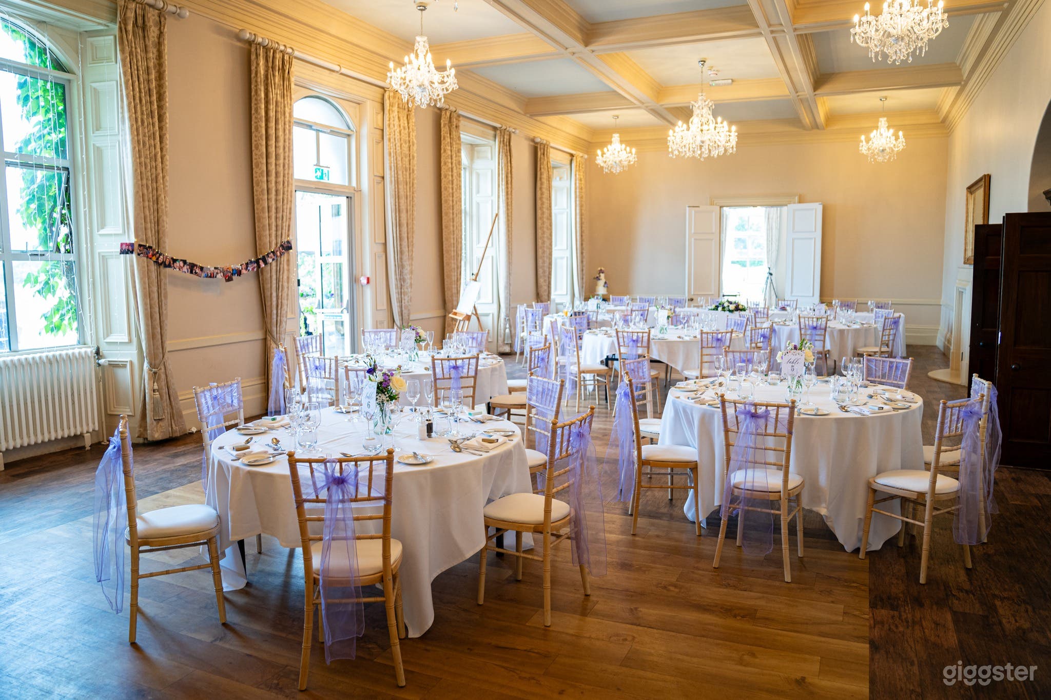 Popular and Modern Ceremony Room Photo 2