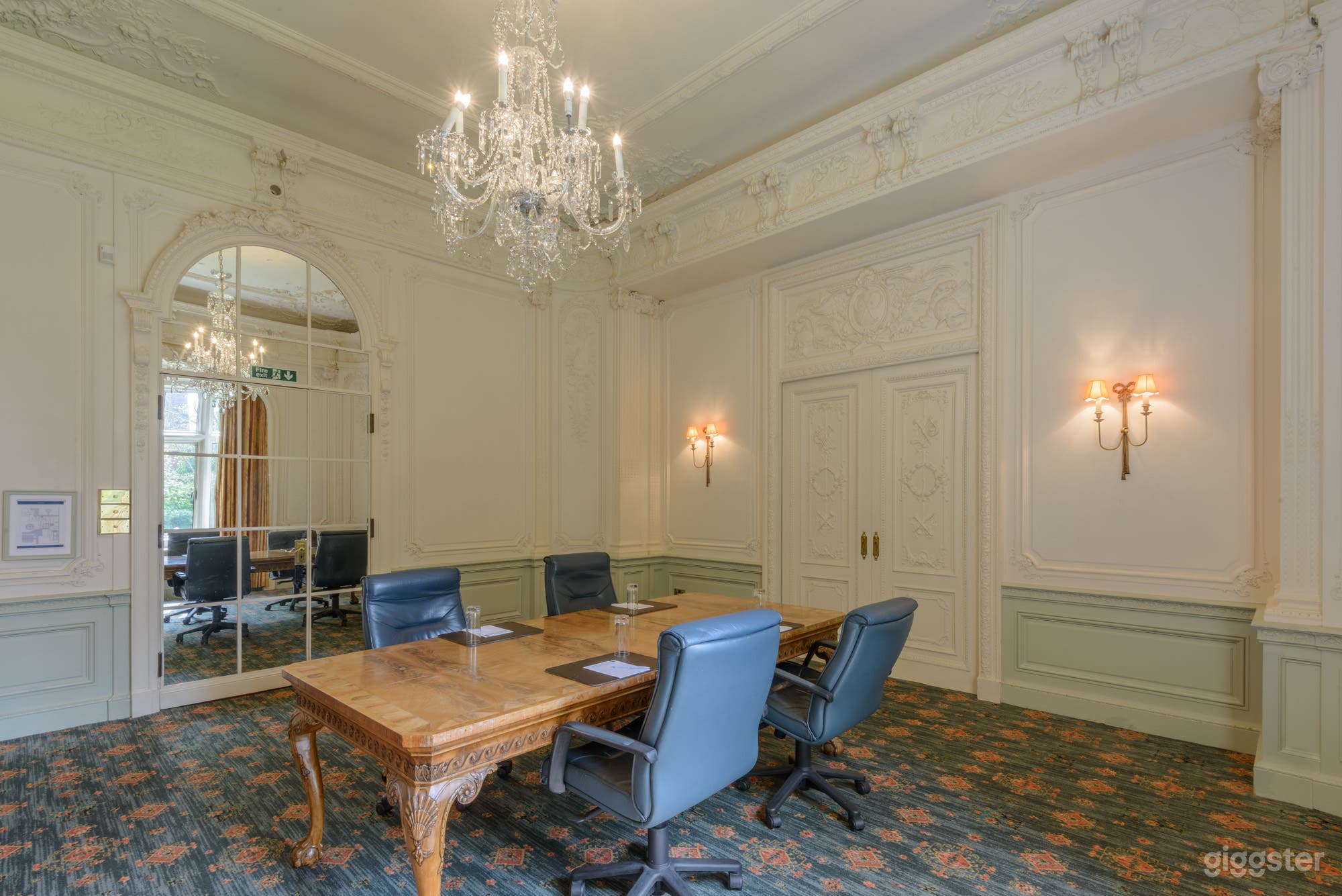 The Lavander Room Photo 4