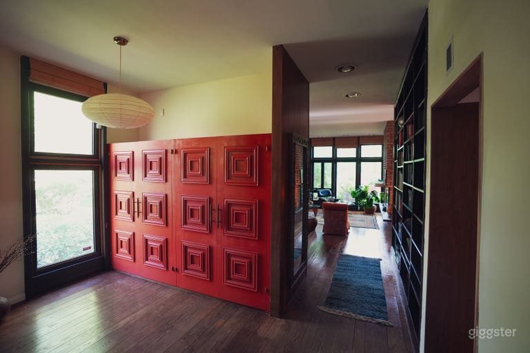  Mid-Century Modern, Vintage Home in Queens 