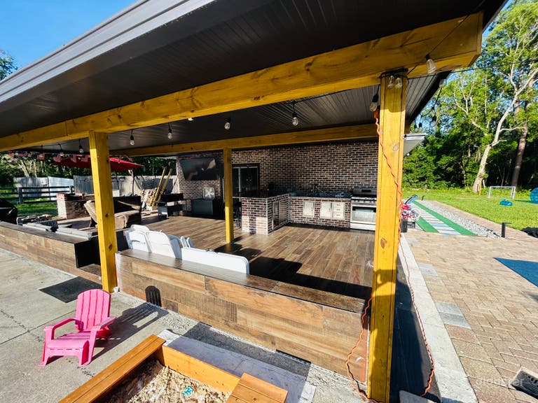  Centrally located (Southside area) Open-Air Farmhouse 