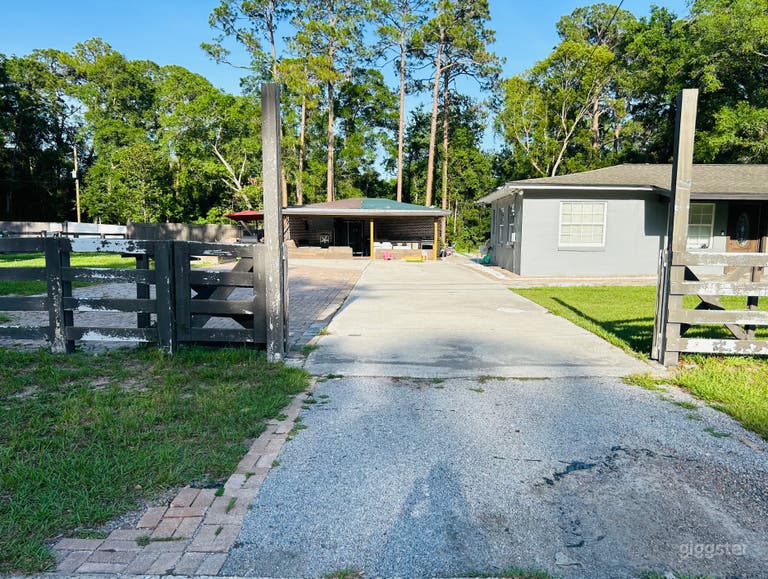  Centrally located (Southside area) Open-Air Farmhouse 