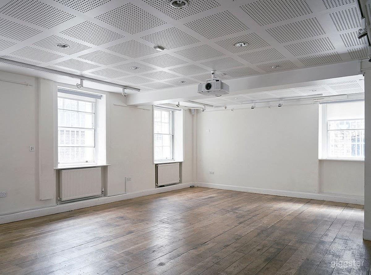 Screening Room Photo 3