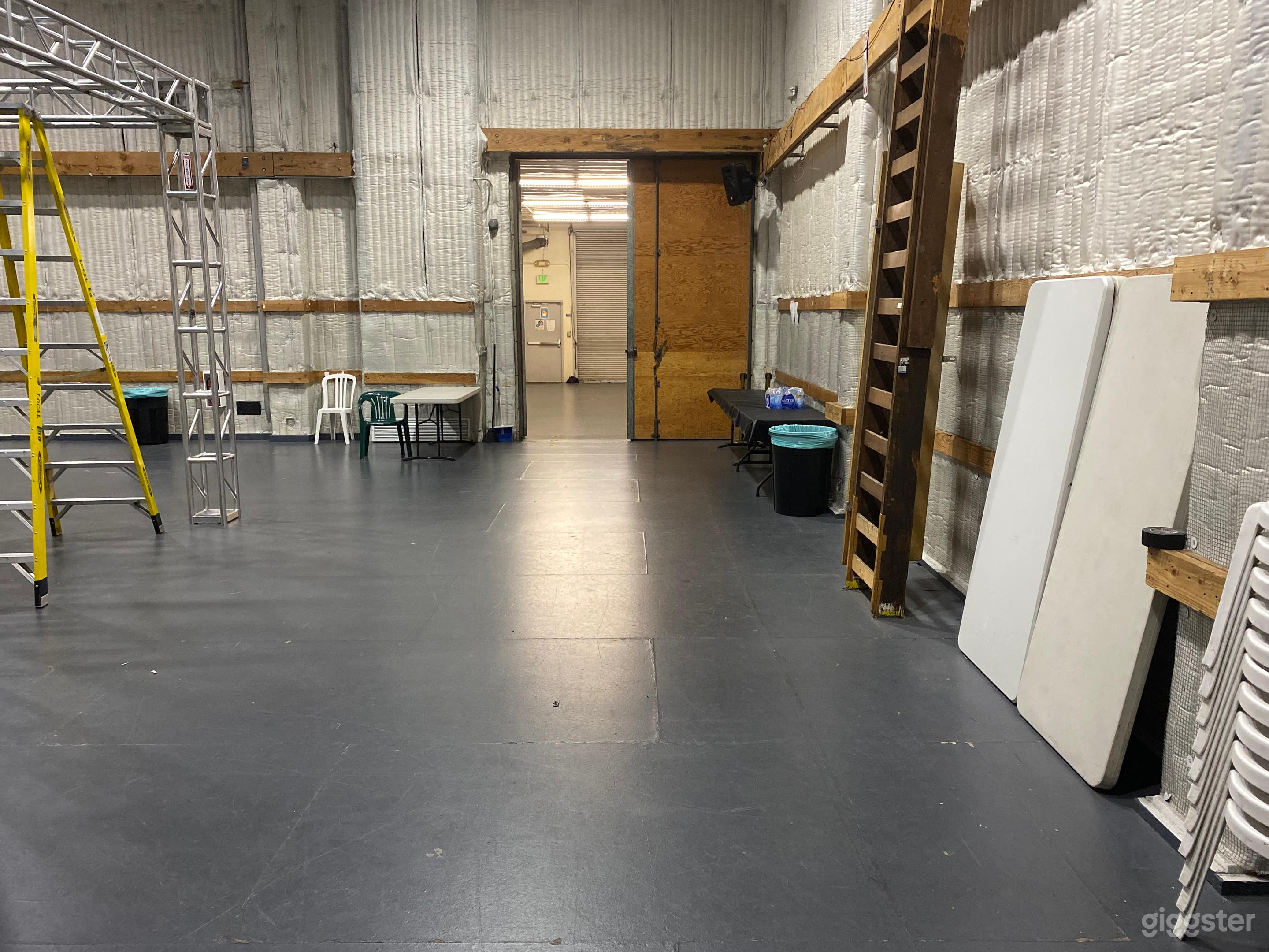 Hollywood Sound Stage Photo 1