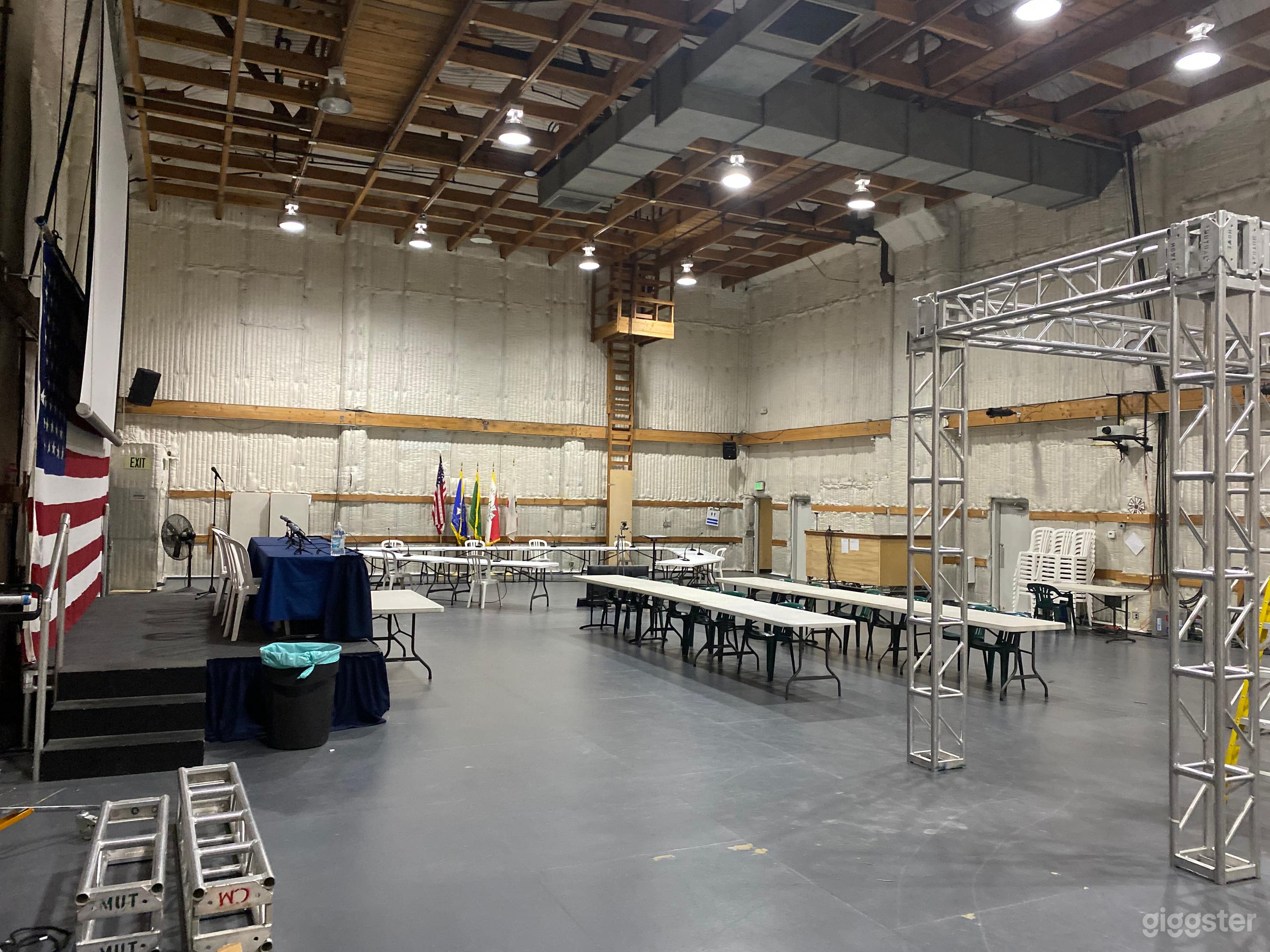 Hollywood Sound Stage Photo 2