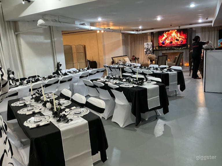  Espacio privado para eventos con chimenea y comedor 