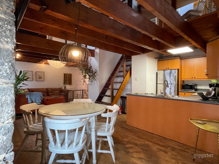  Old Port Historic Loft 