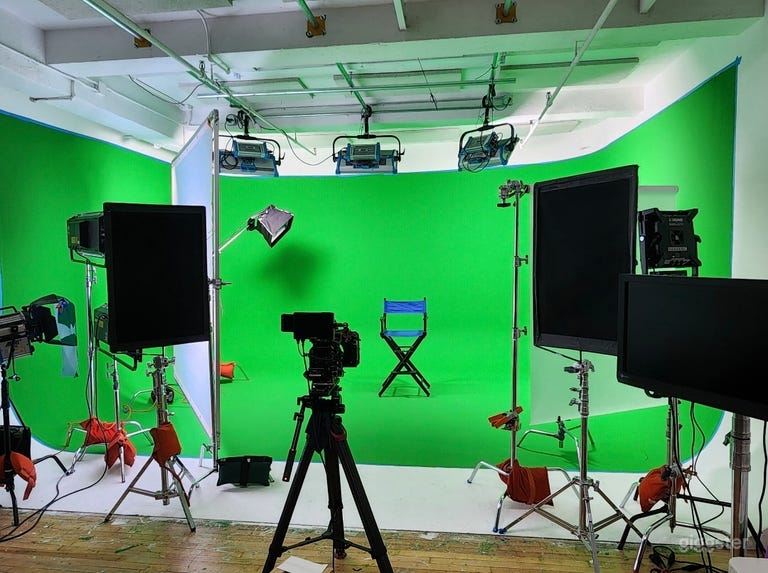  Soundstage B can be either white or green 