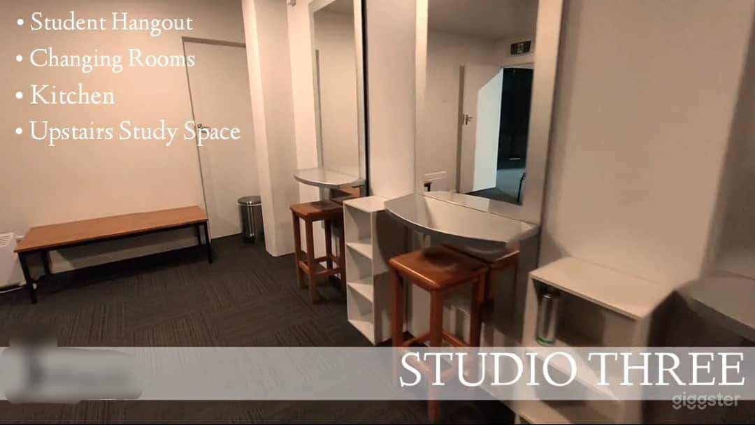 Studio THREE Photo 3