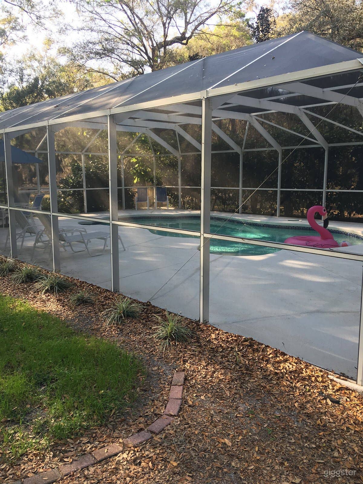 Luxurious Pool with Breathtaking Views Photo 2