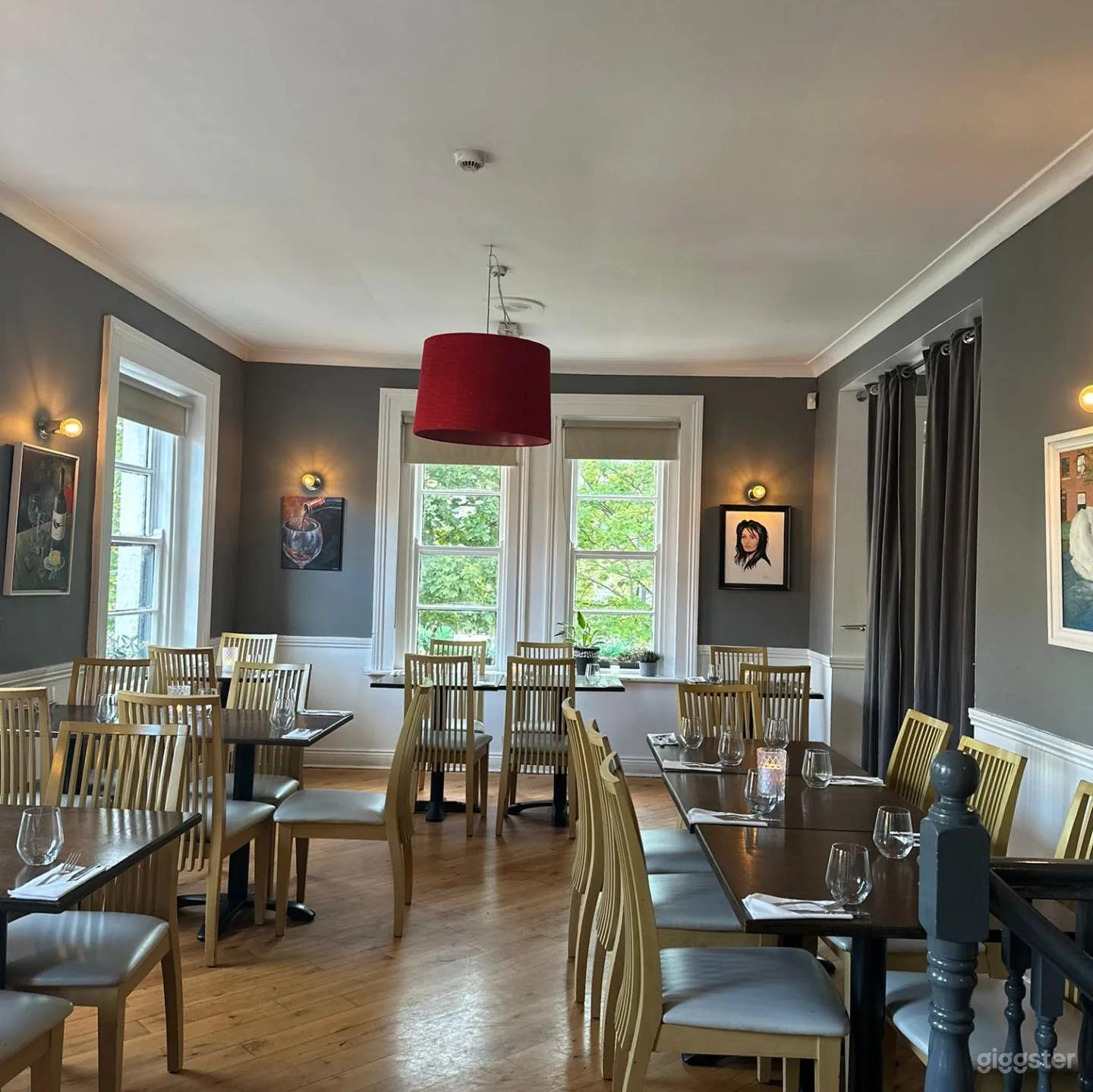 Authentic Italian Restaurant Photo 1