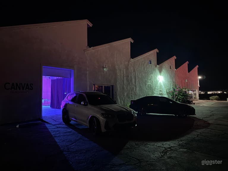  NY/LA Style In Palm Springs 