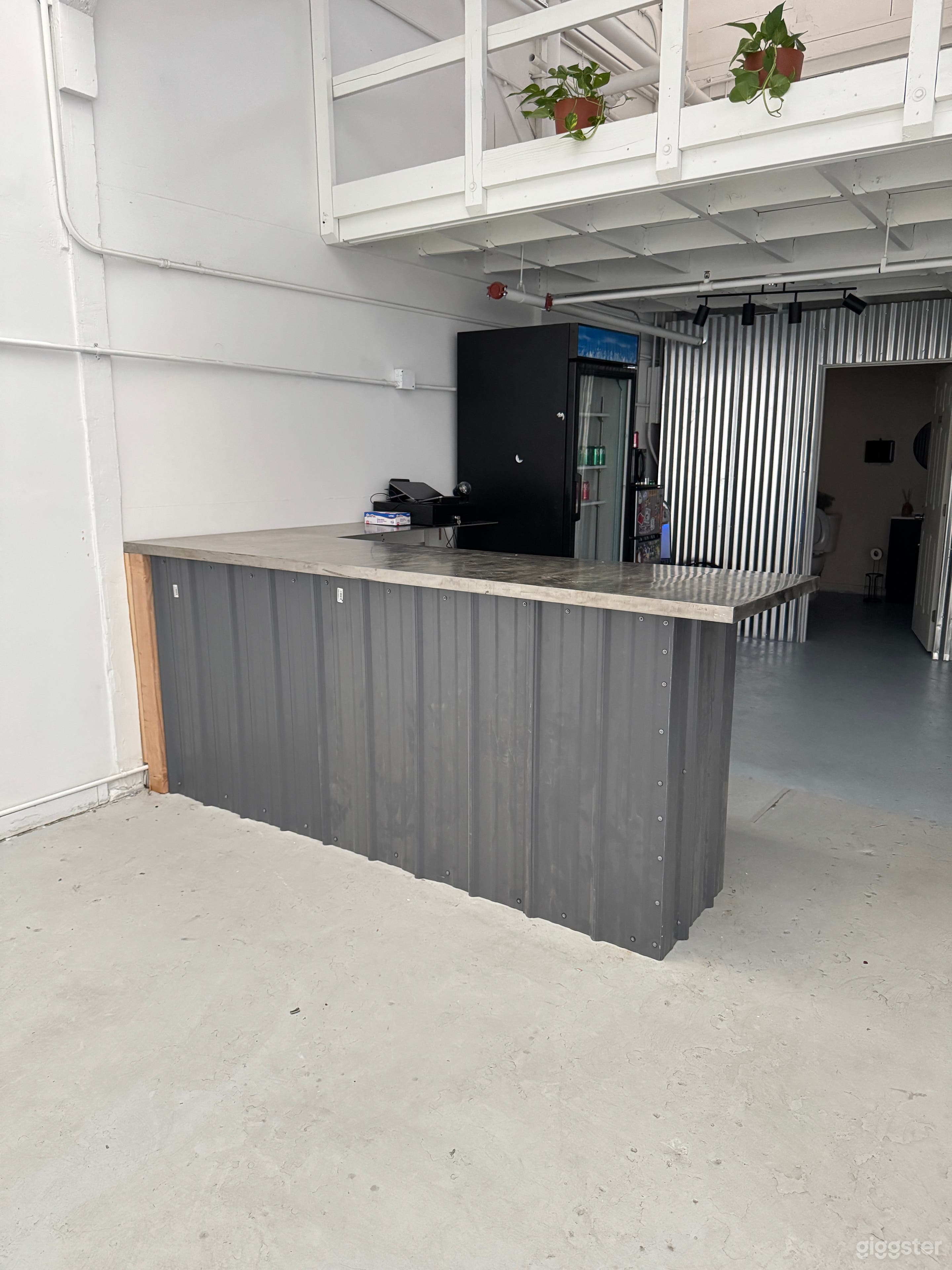 NY/LA Style In Palm Springs Photo 4