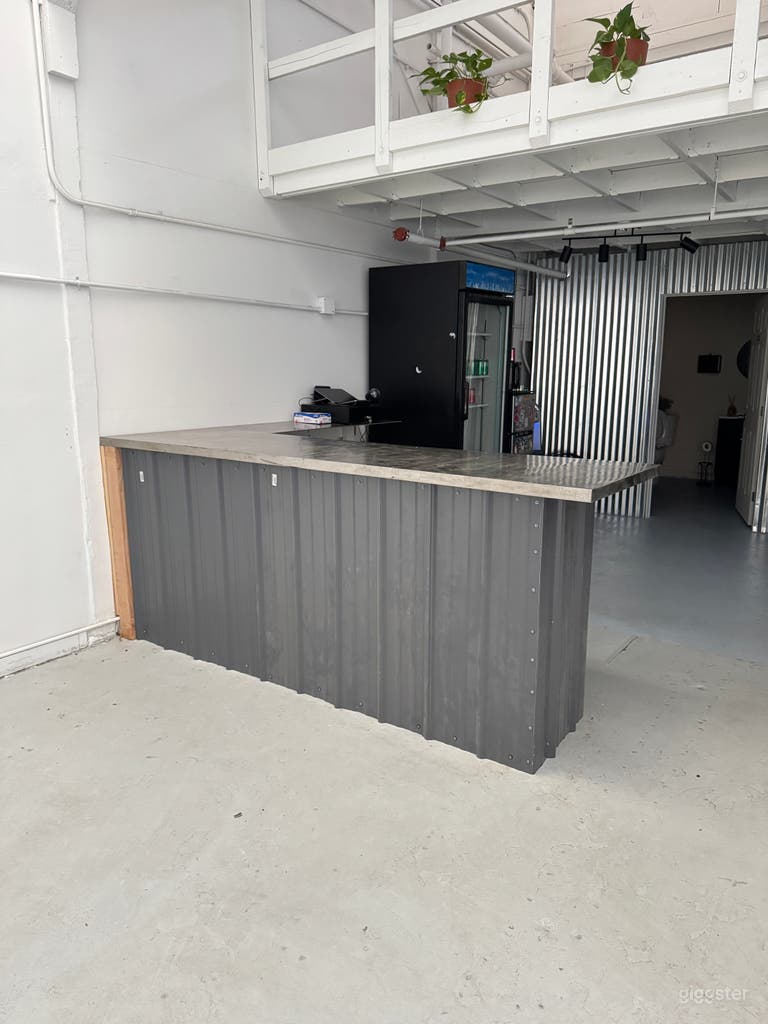  NY/LA Style In Palm Springs 