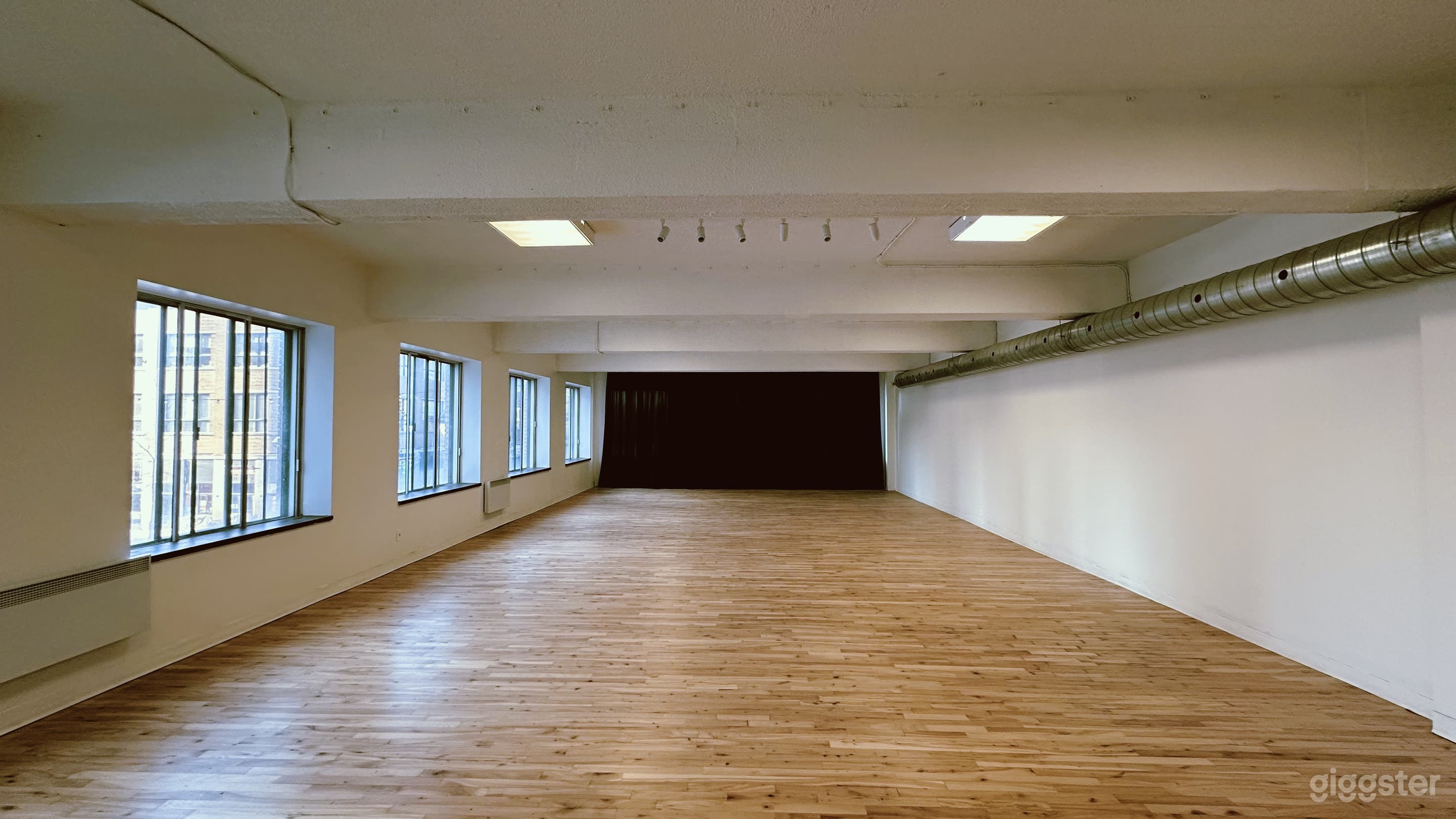 Perfect for dance rehearsals, large group classes