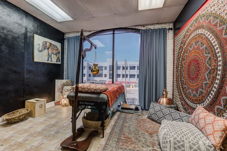  Simplistic Serenity Suite 