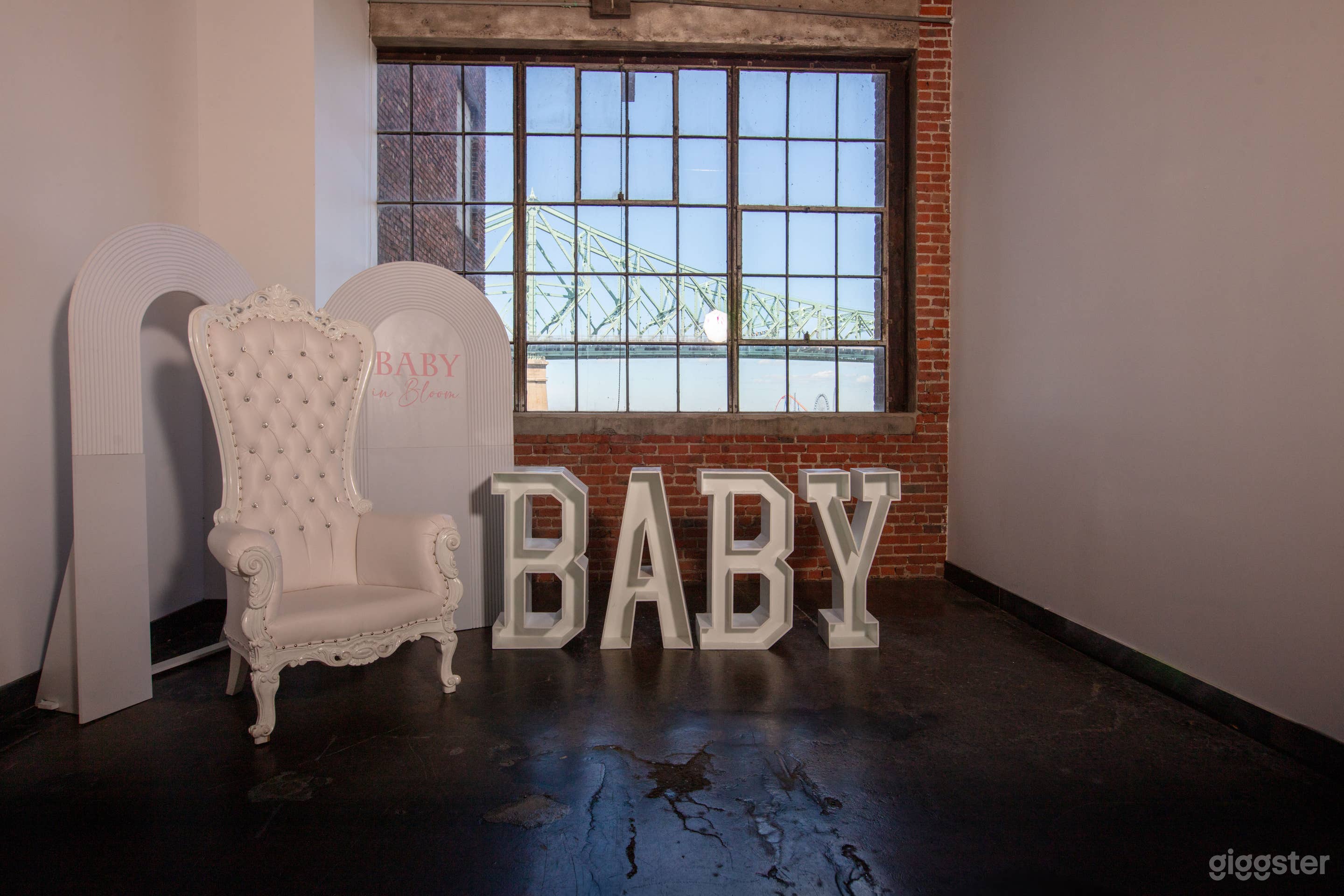 Industrial Loft Vibe Photo 2