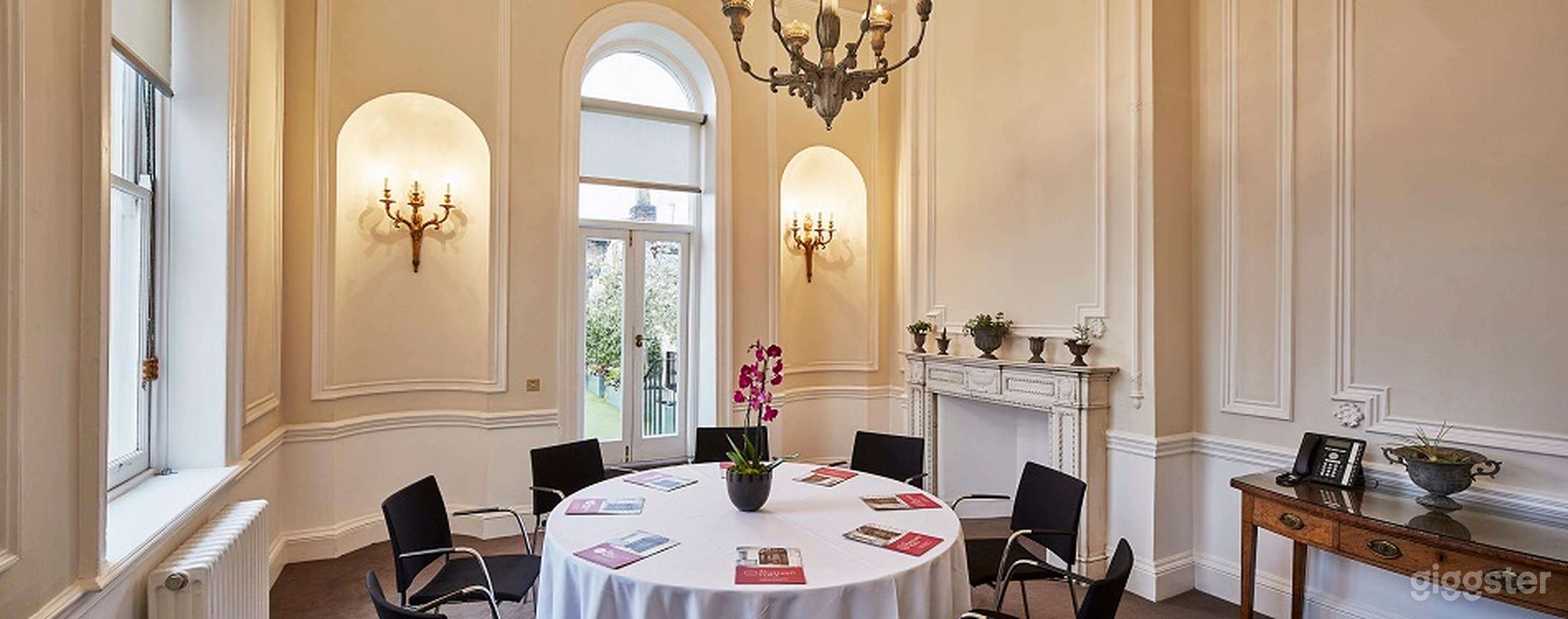 41 Portland Place Photo 3