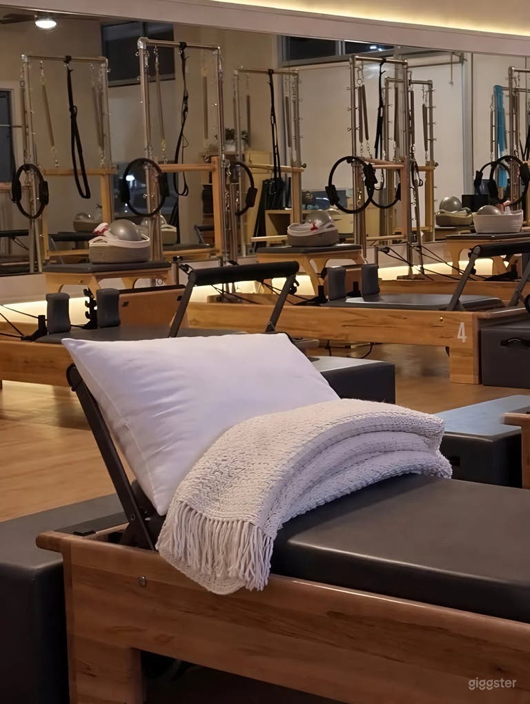  Beautiful Welcoming Pilates Studio 