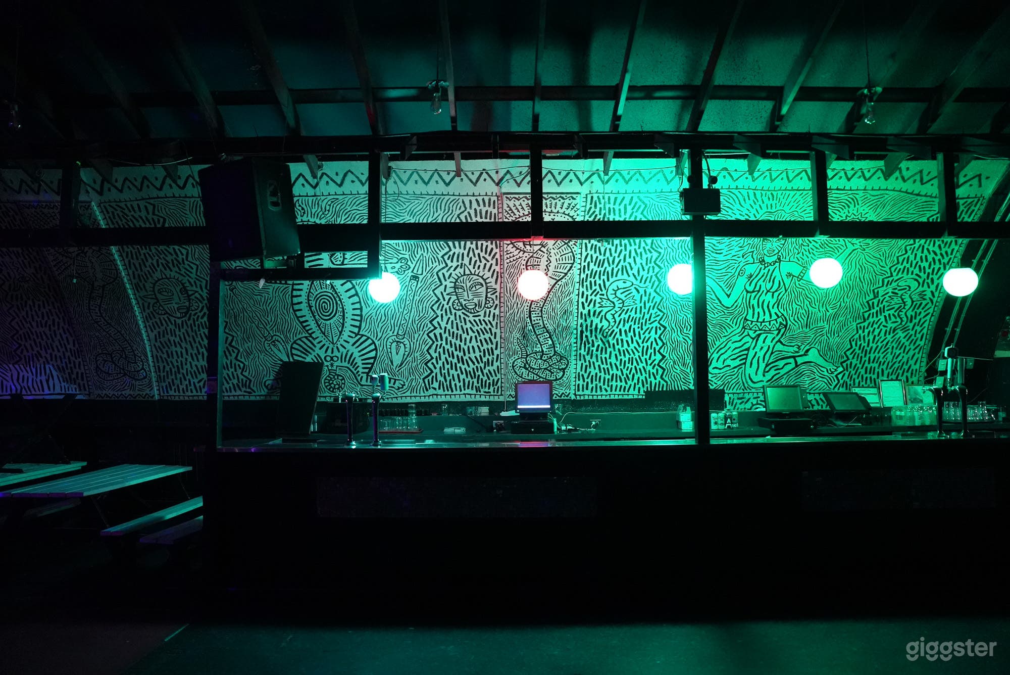 Cave Night Club and Bar Photo 1