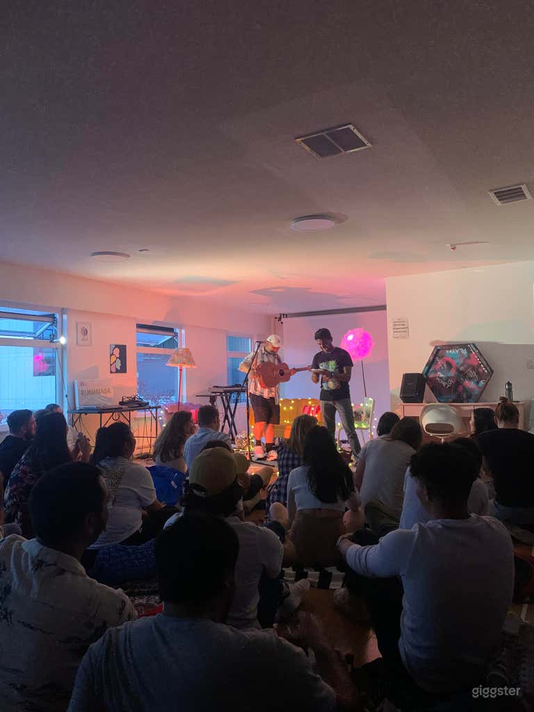  Fun & Versatile Creative Studio 