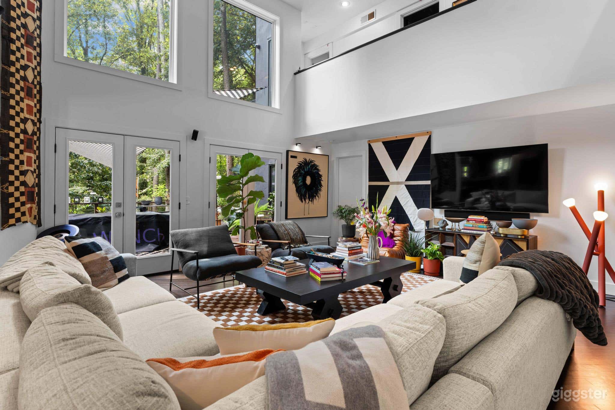 House Only Rental: Huge Modern Bohemian Mansion Photo 1