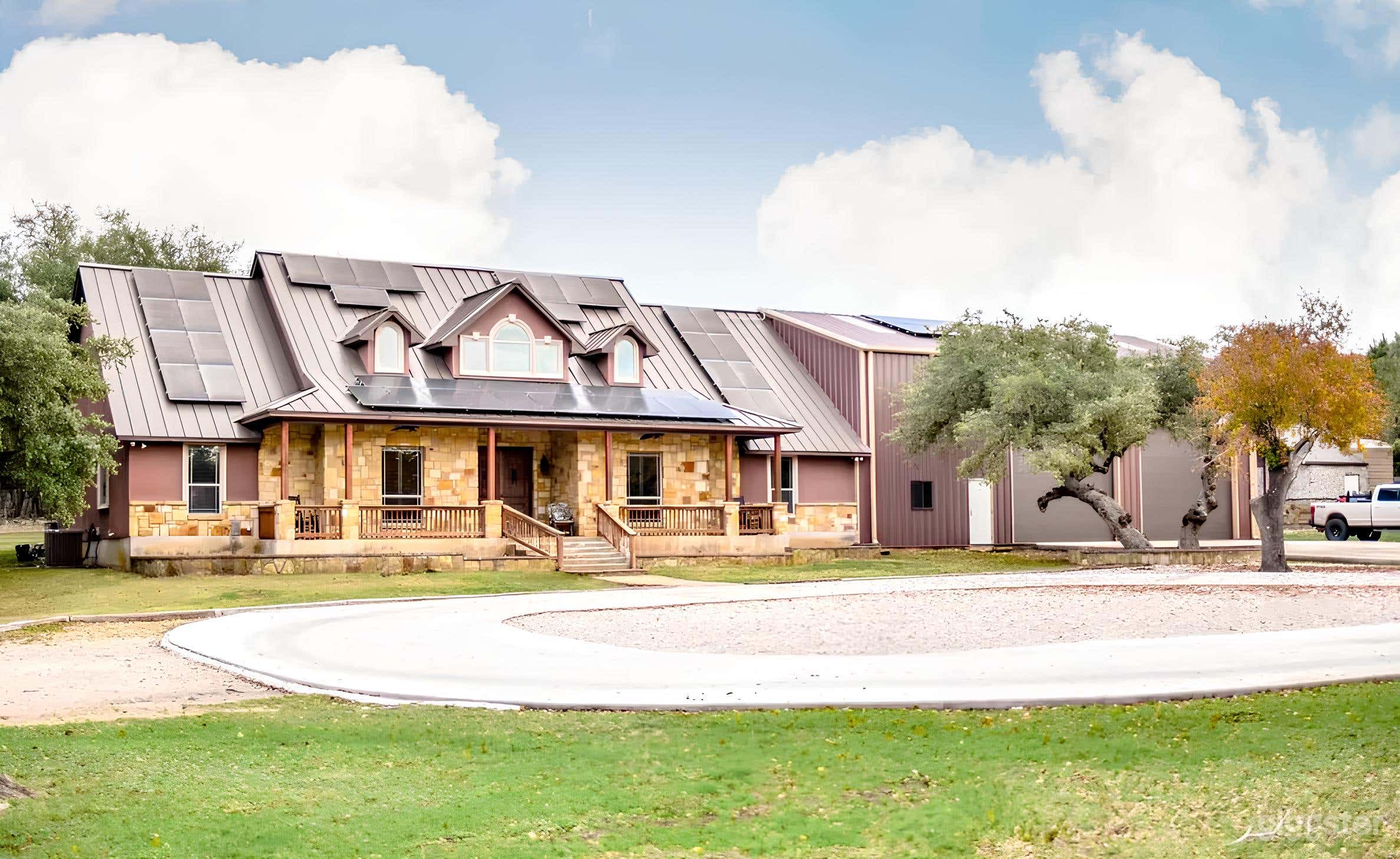 Exotic Texas Lodge Photo 2