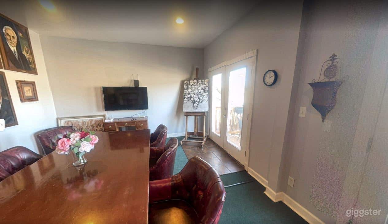 1904's Old Opera house President's room in Pacific Photo 2