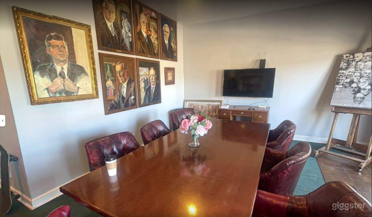 1904's Old Opera house President's room in Pacific Photo 1