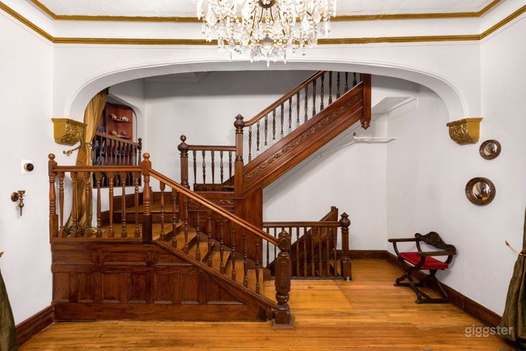  Parlor Floor - Centre 